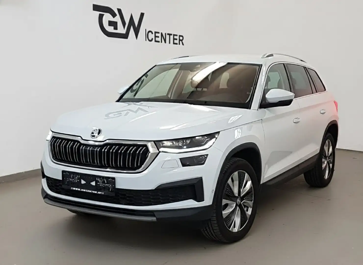 Skoda Kodiaq 2,0 TDI DSG Style Sport ACC AHK Travel Assist High Weiß - 2