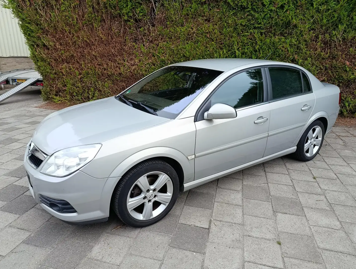 Opel Vectra 2.2-16V Executive Ecc | Leer | Audio Szary - 1