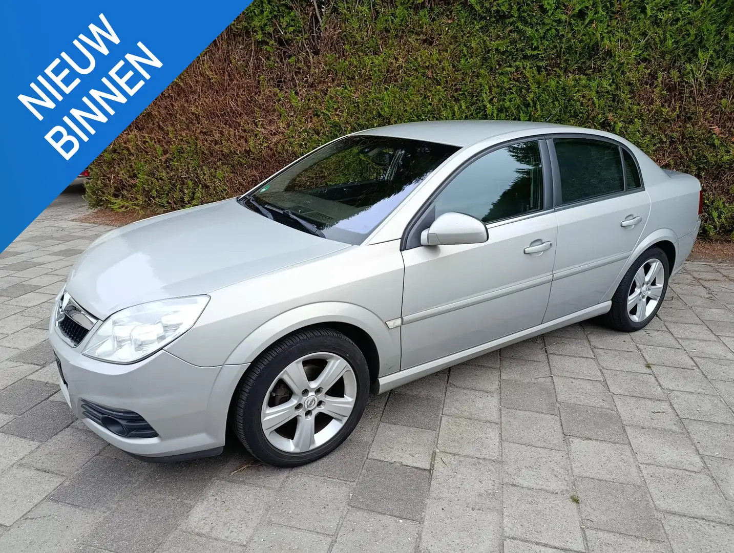 Opel Vectra 2.2-16V Executive Ecc | Leer | Audio Gri - 1