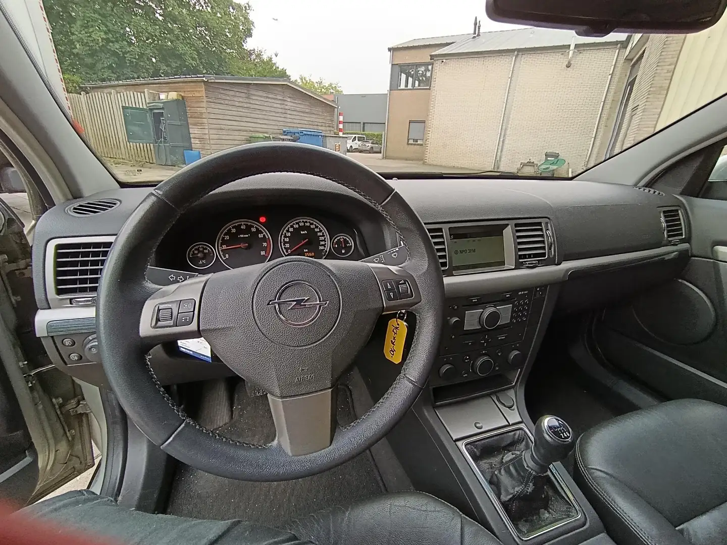 Opel Vectra 2.2-16V Executive Ecc | Leer | Audio Gri - 2