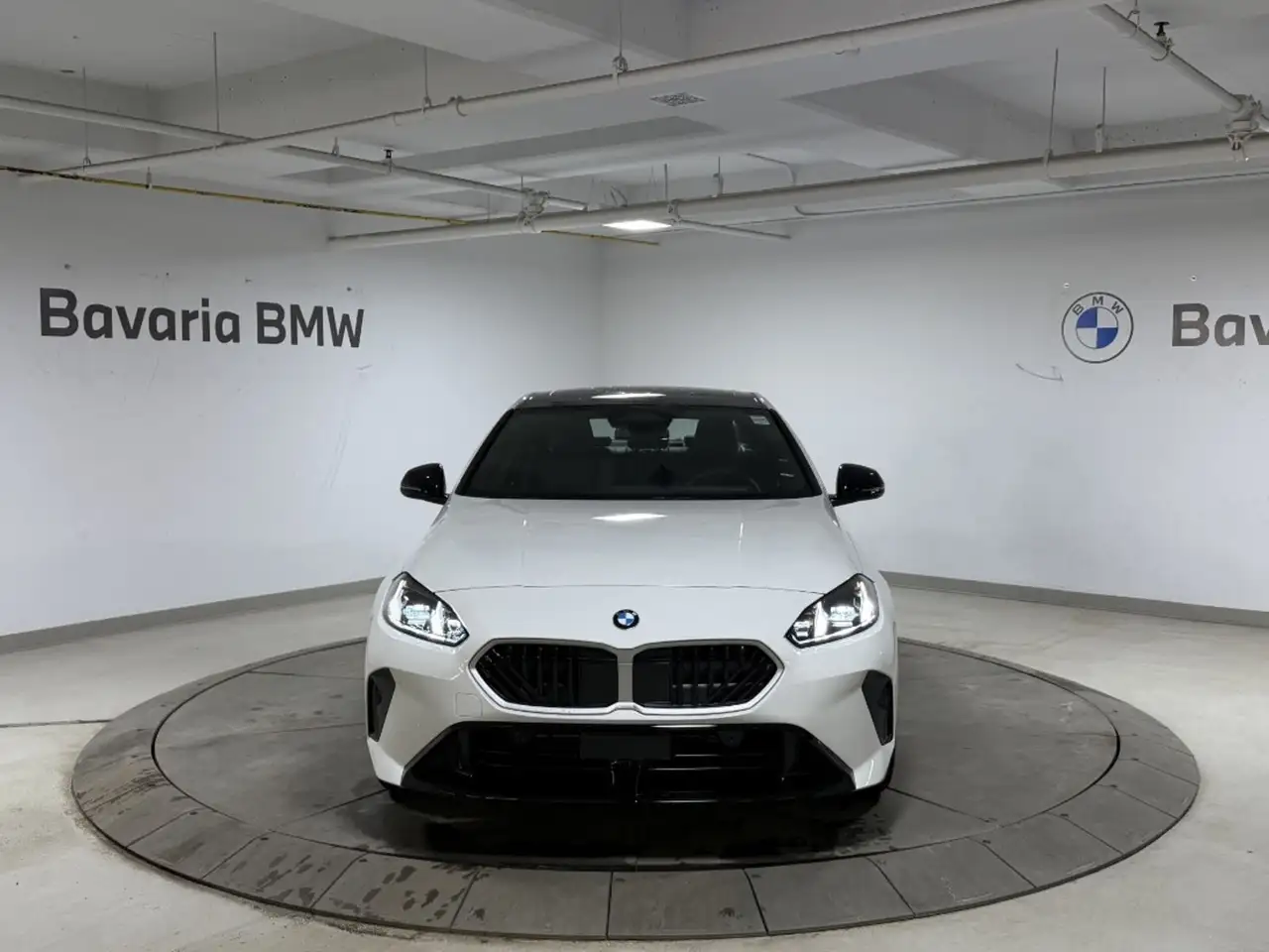 BMW 2 Series снимка BMW 2 Series
