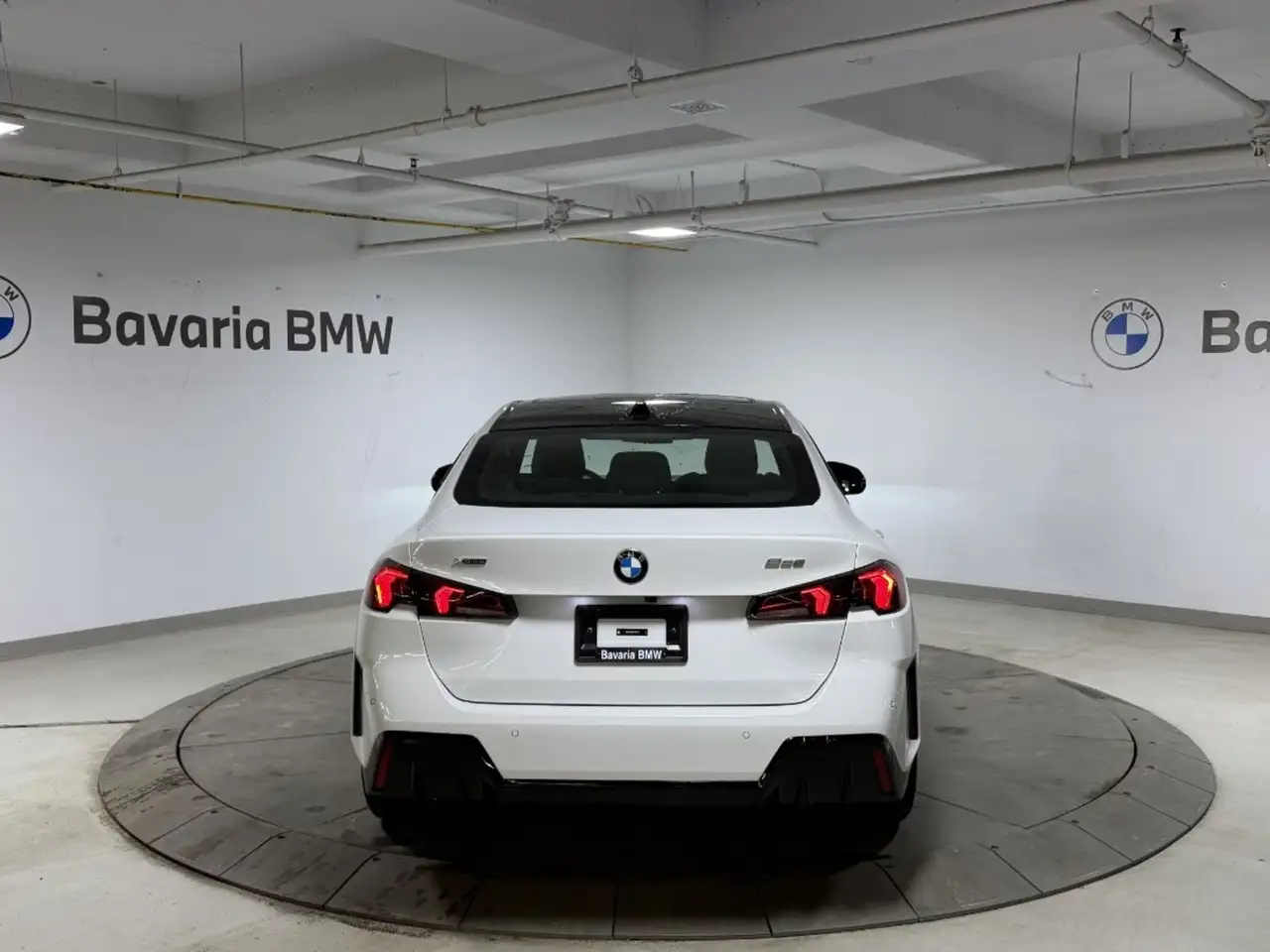 BMW 2 Series снимка BMW 2 Series