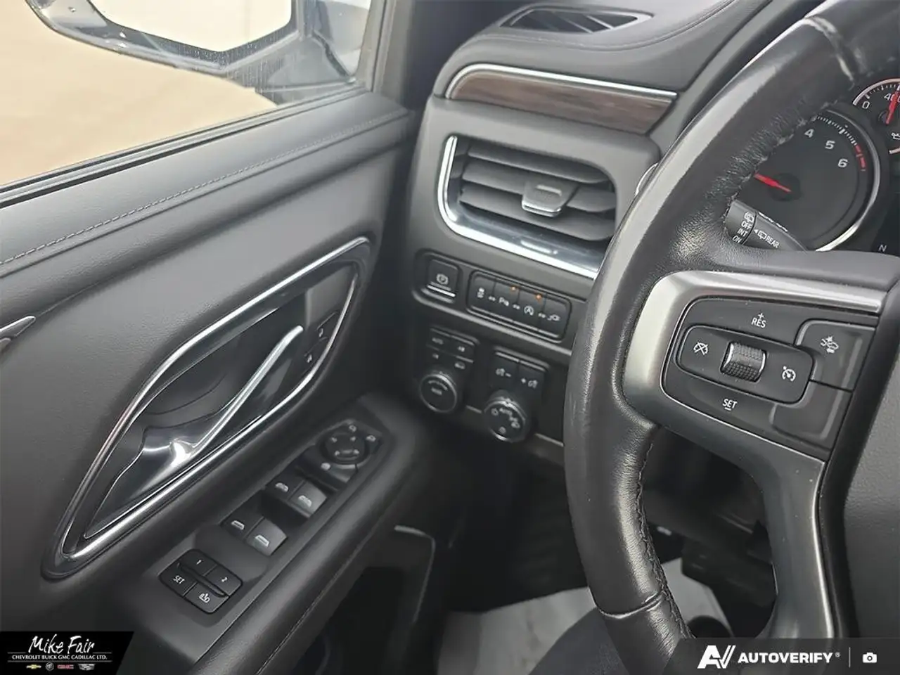 Chevrolet Tahoe снимка Chevrolet Tahoe