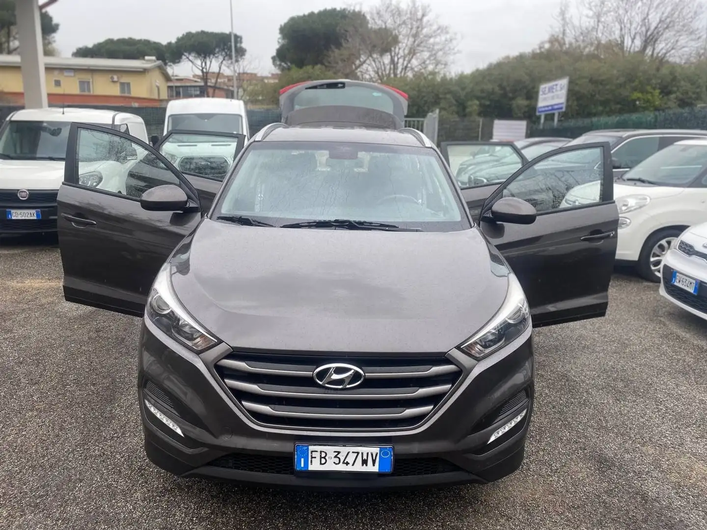 Hyundai TUCSON Tucson 1.7 crdi Classic 2wd 115cv Grigio - 2