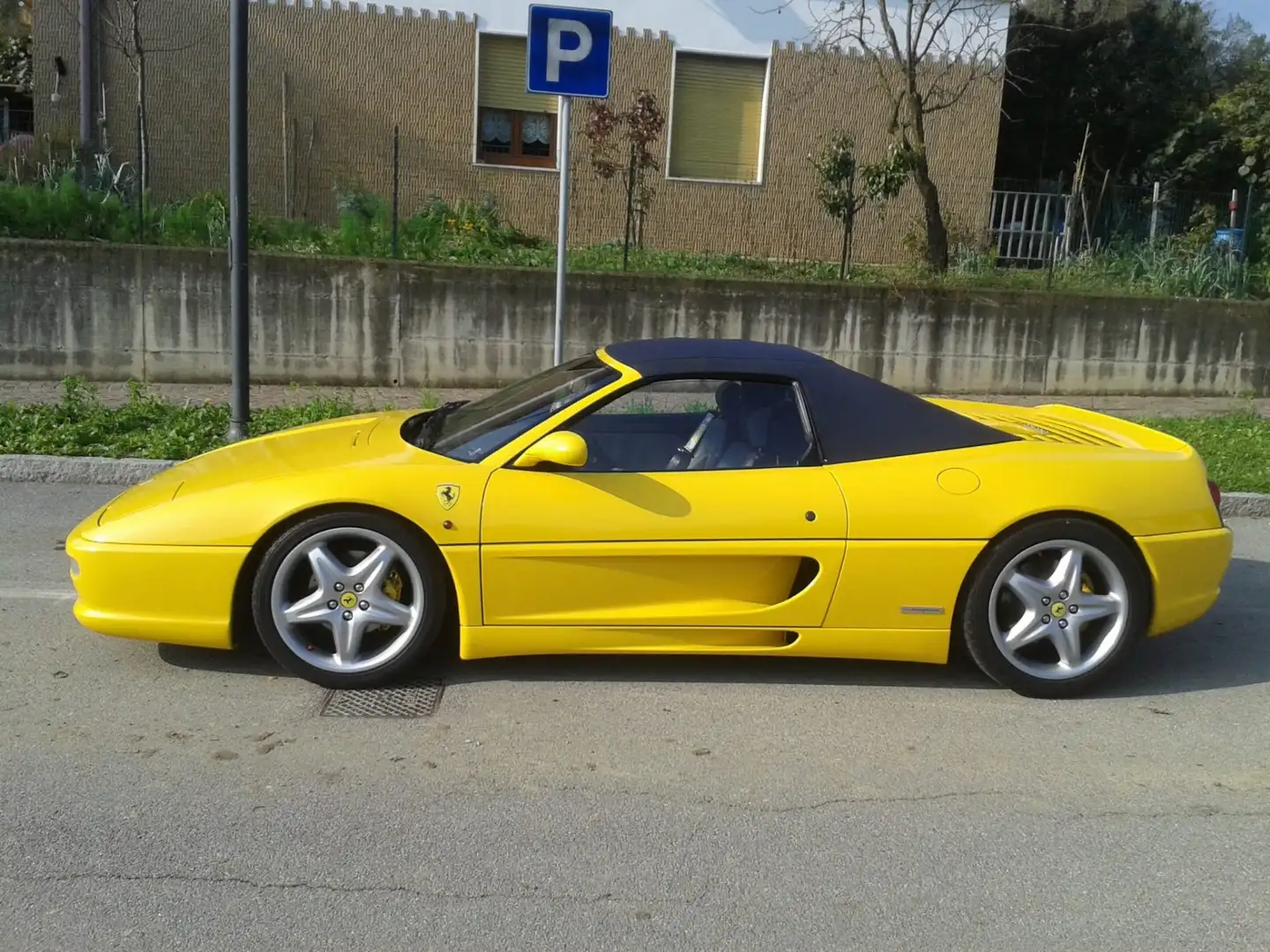Ferrari F355 355 Spider 3.5 - 1