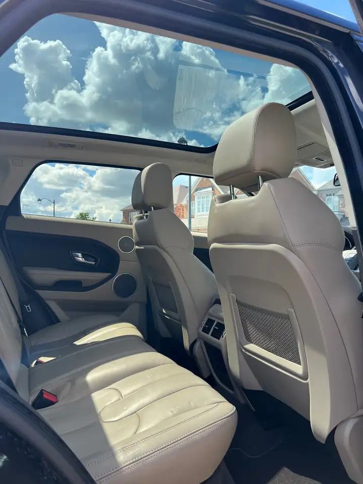 Land Rover Range Rover Evoque photo Land Rover Range Rover Evoque