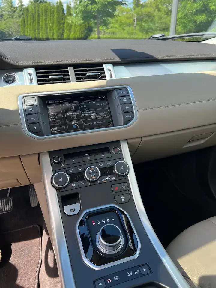 Land Rover Range Rover Evoque photo Land Rover Range Rover Evoque