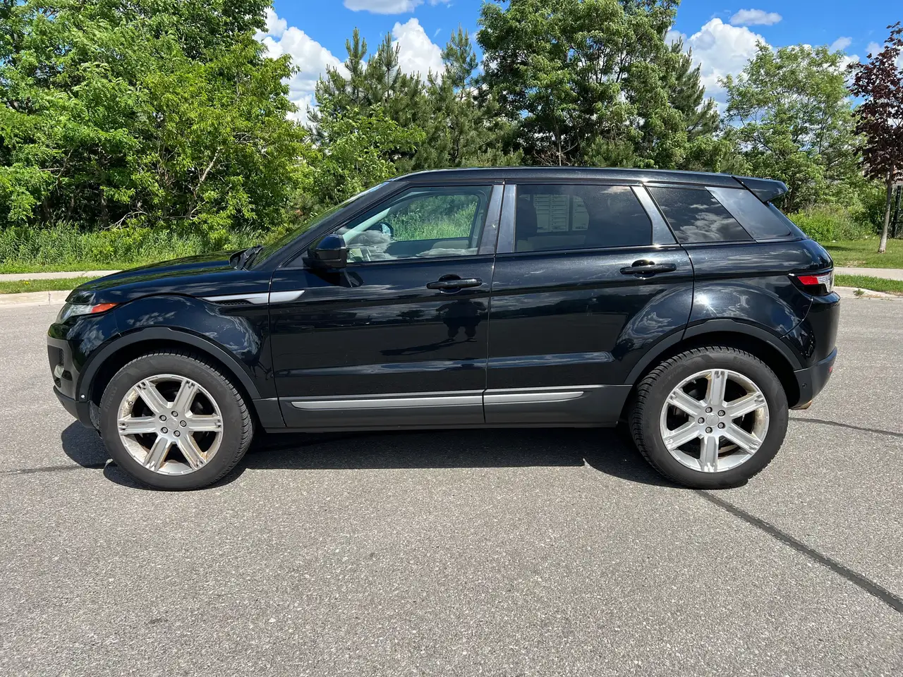 Land Rover Range Rover Evoque photo Land Rover Range Rover Evoque