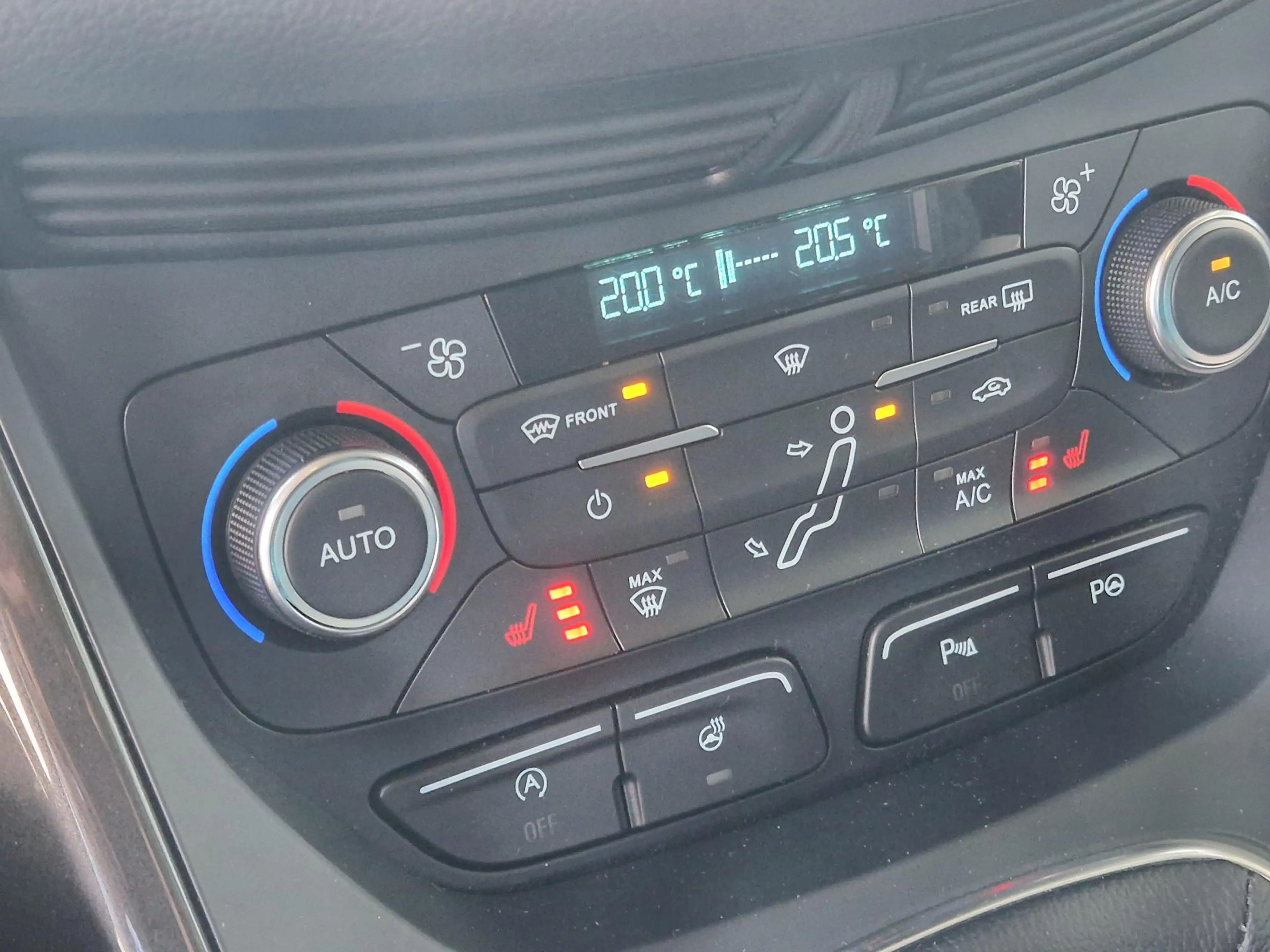 Ford C-Max 1.0 Titanium Camera | Trekhaak | Winterpack, stoel — photo 12