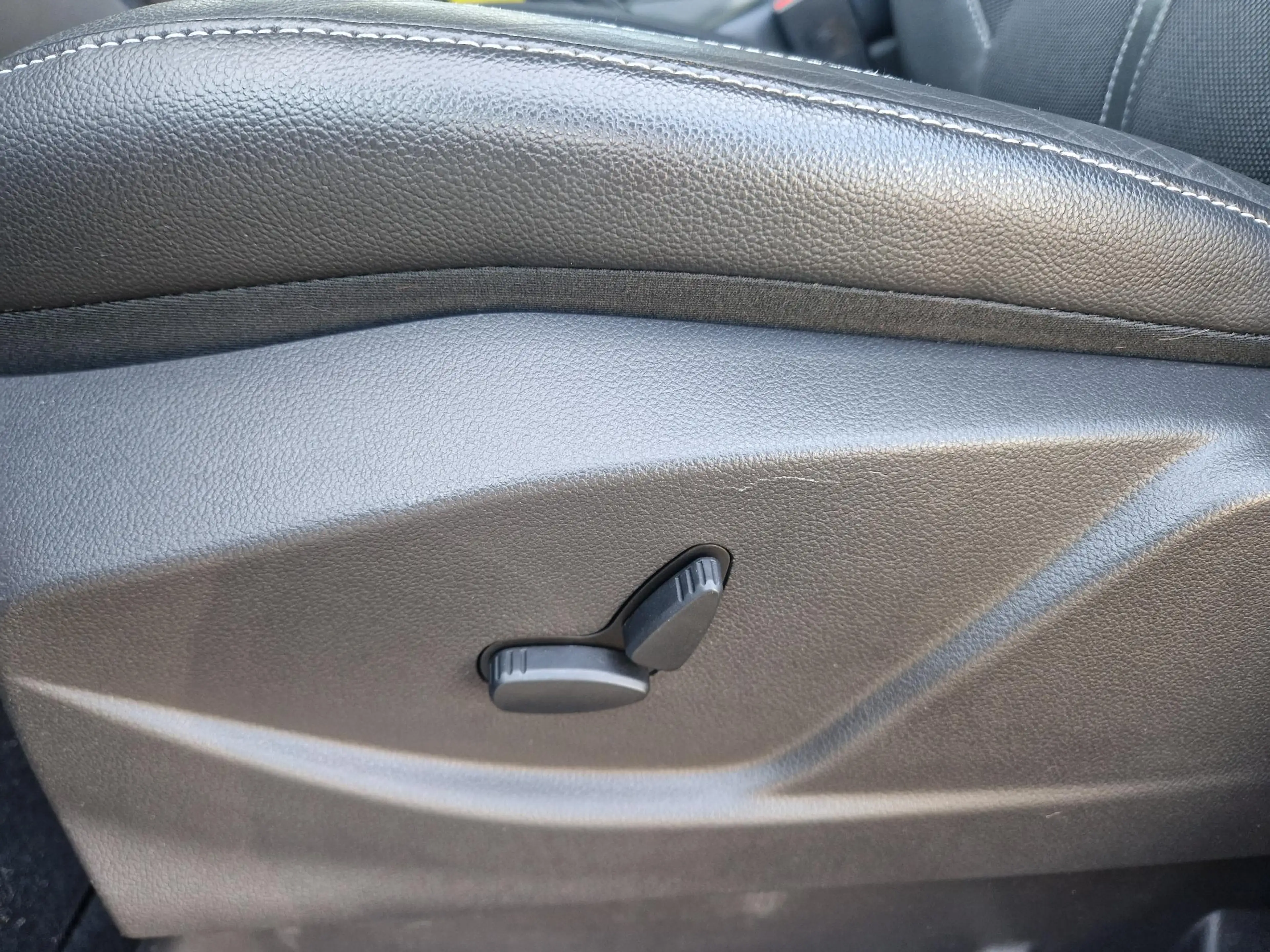 Ford C-Max 1.0 Titanium Camera | Trekhaak | Winterpack, stoel — photo 6