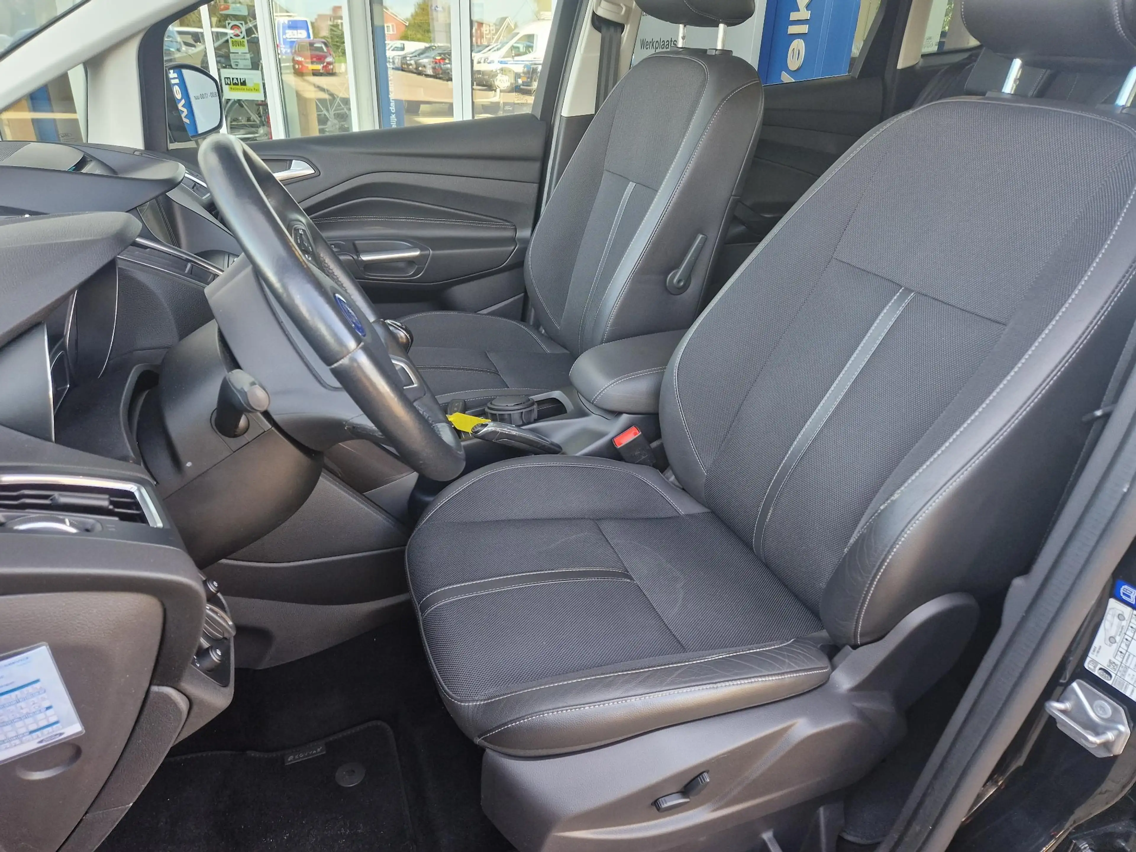 Ford C-Max 1.0 Titanium Camera | Trekhaak | Winterpack, stoel — photo 5