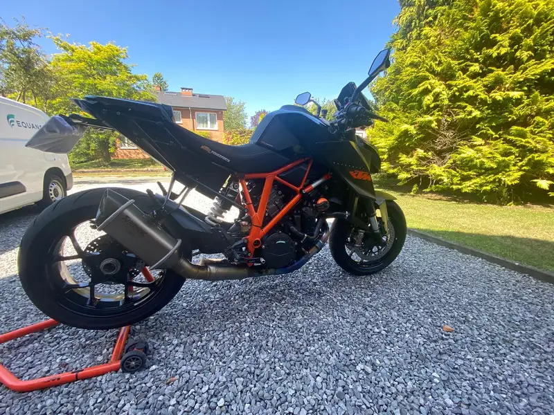 KTM 1290 Super Duke R - foto 4