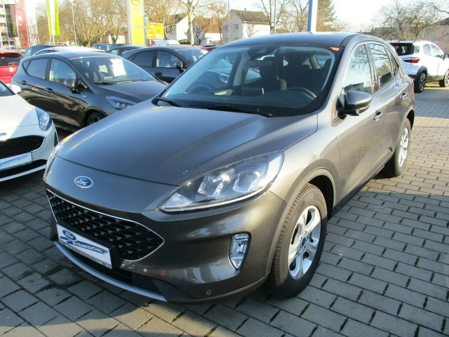 Ford Kuga 2,0 Ecoblue Hybrid Cool & Connect,ab 4,44% Grijs - 1