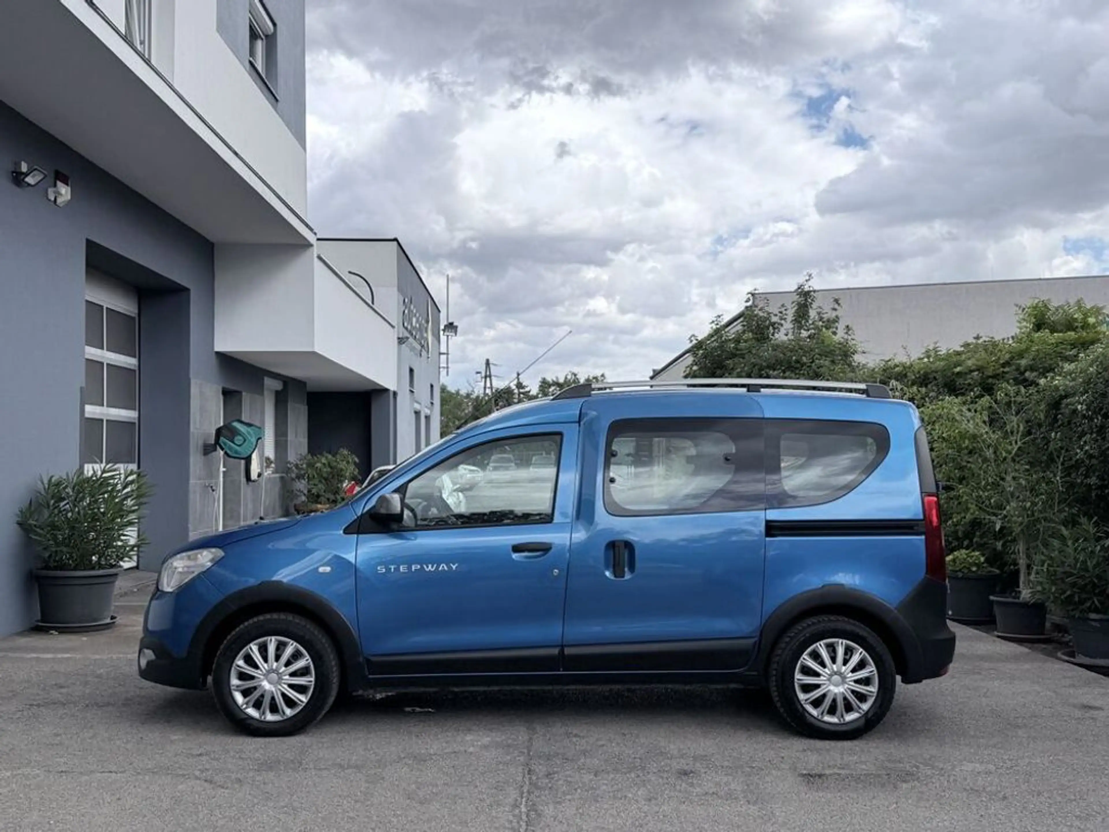 Dacia Dokker Stepway TCe 130 **Kamera/Navigation** — photo 9