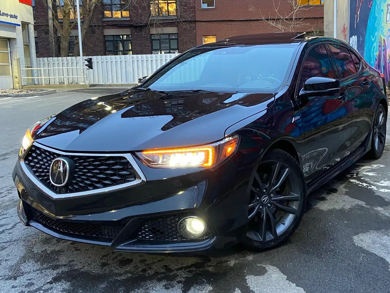 Acura TLX снимка Acura TLX
