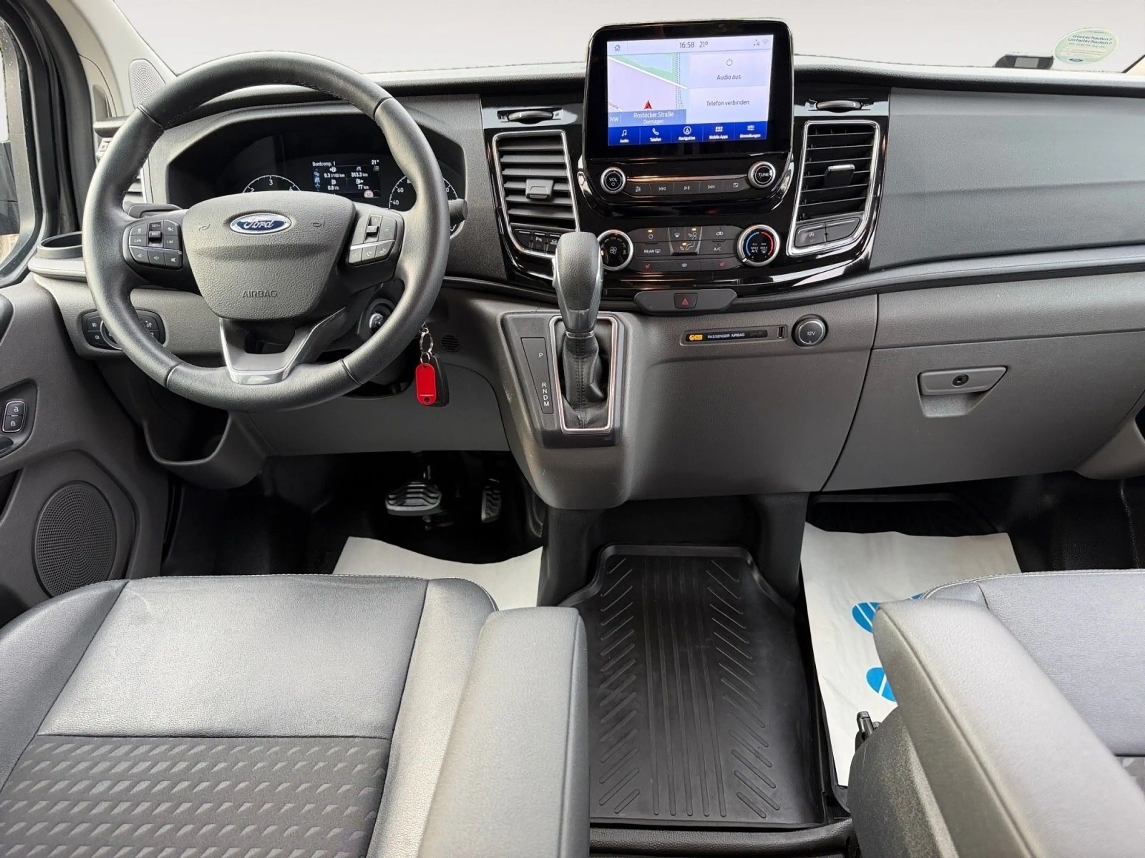 Ford Tourneo Custom Kombi 320 L1 Tourneo Sport — photo 9