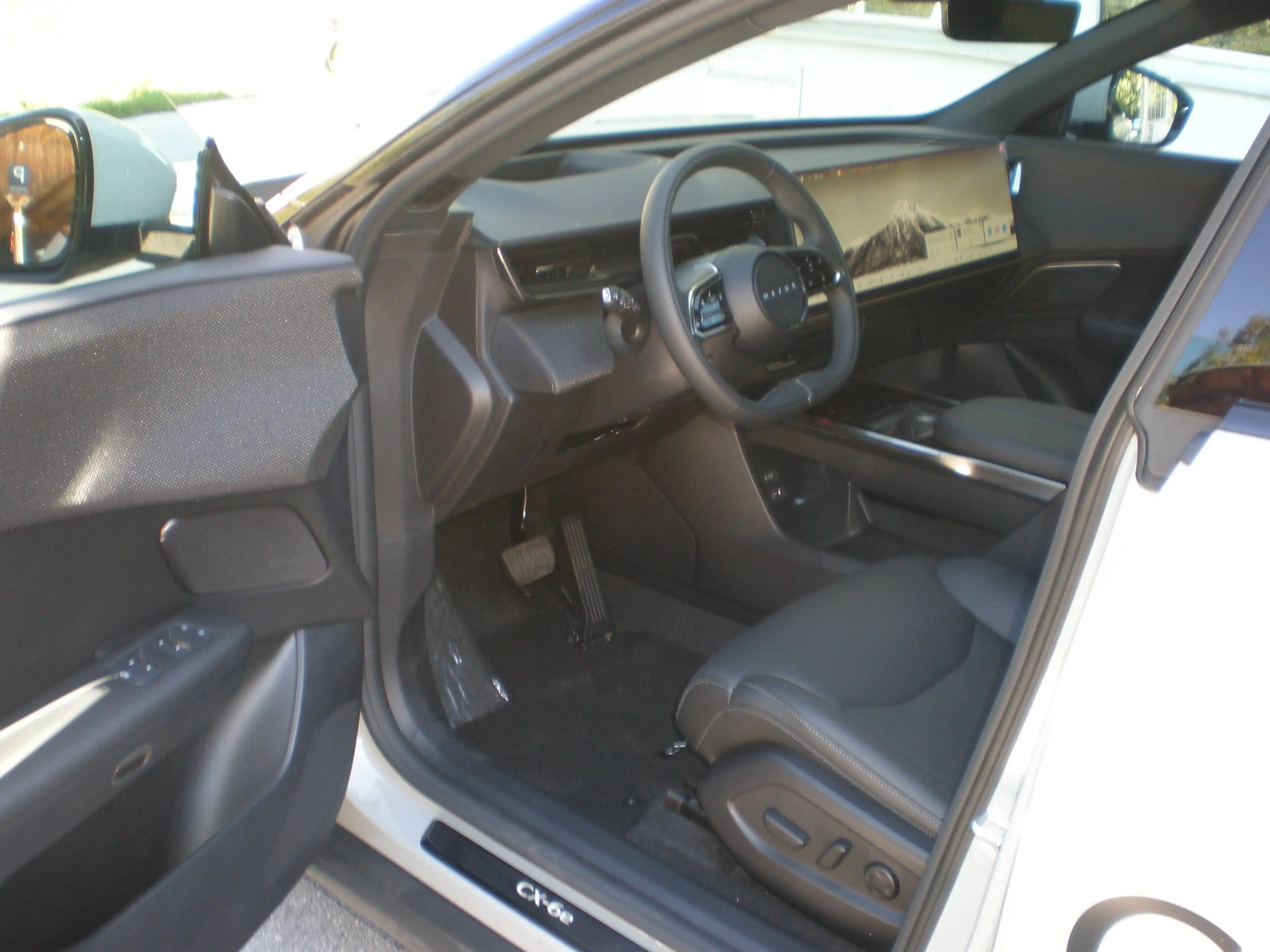Mazda CX-6e Takumi PABS — photo 13