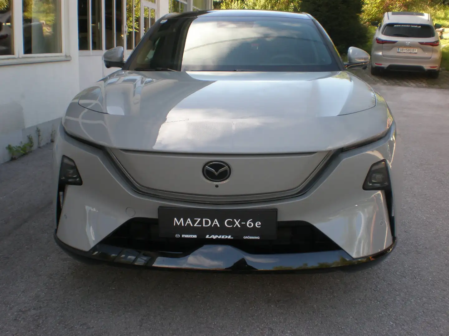 Mazda CX-6e Takumi PABS Silber - 2