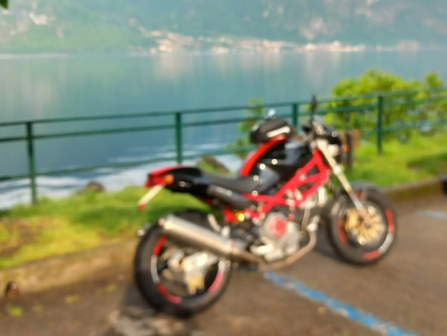 Ducati Monster 900 Nero - 1