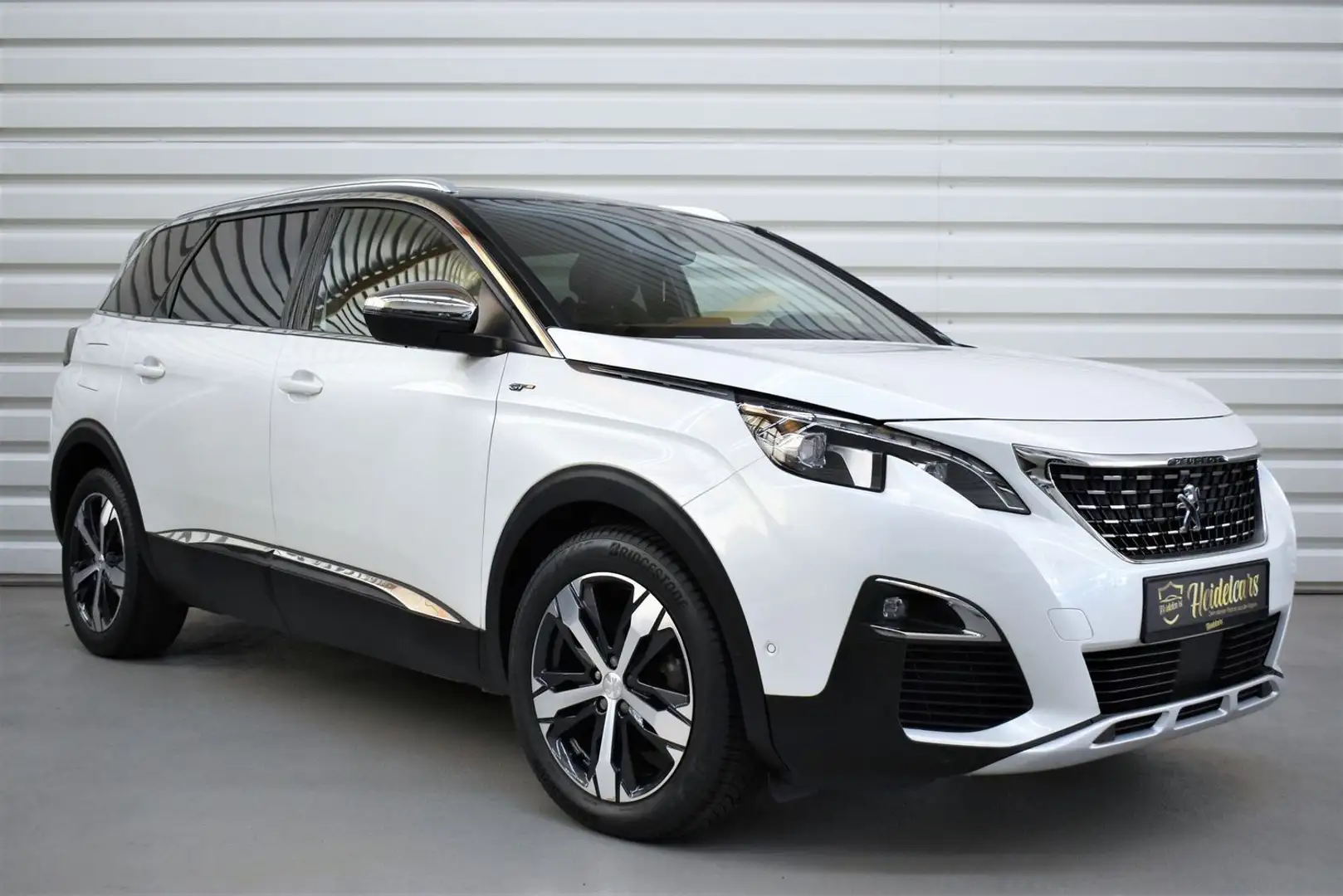 Peugeot 5008 GT AUTOMATIK*7 SITZER*PANO*AHK*LEDER*FOCAL HIFI Bianco - 1