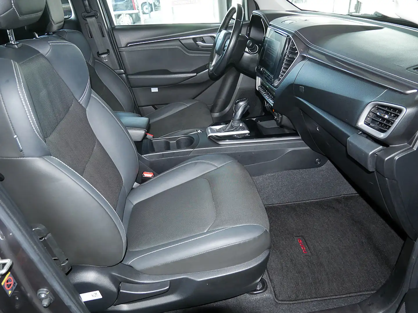 Isuzu D-Max Space Cab 4WD LSE LEDER KAMERA ACC LED Сірий - 2
