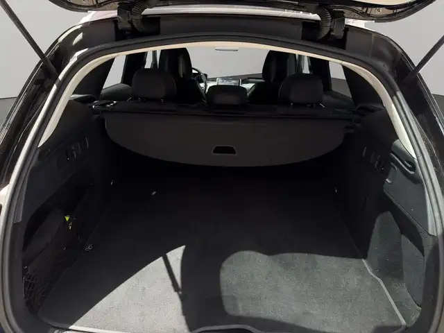 Mercedes-Benz GLC view 10