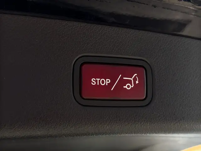 Mercedes-Benz GLC view 11