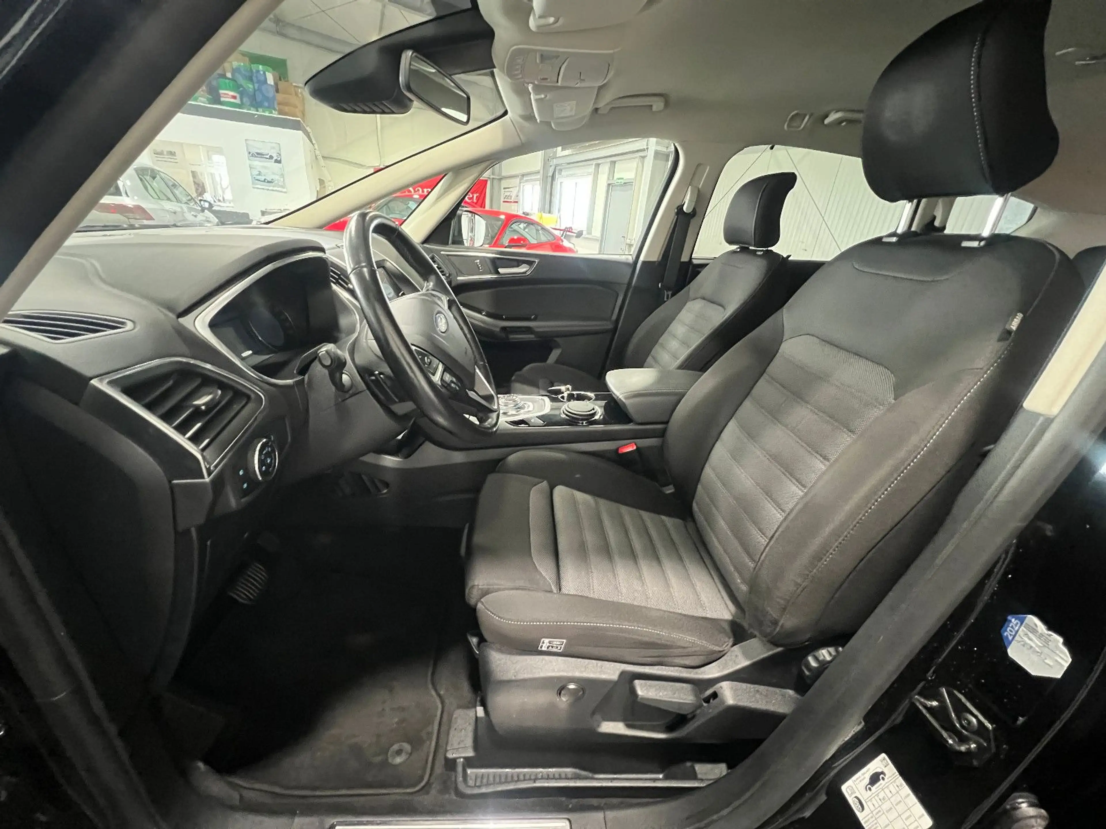 Ford S-Max 2.0 TDCi Automatik *Navi*AHK*SHZ*PDC*Temp* — photo 15