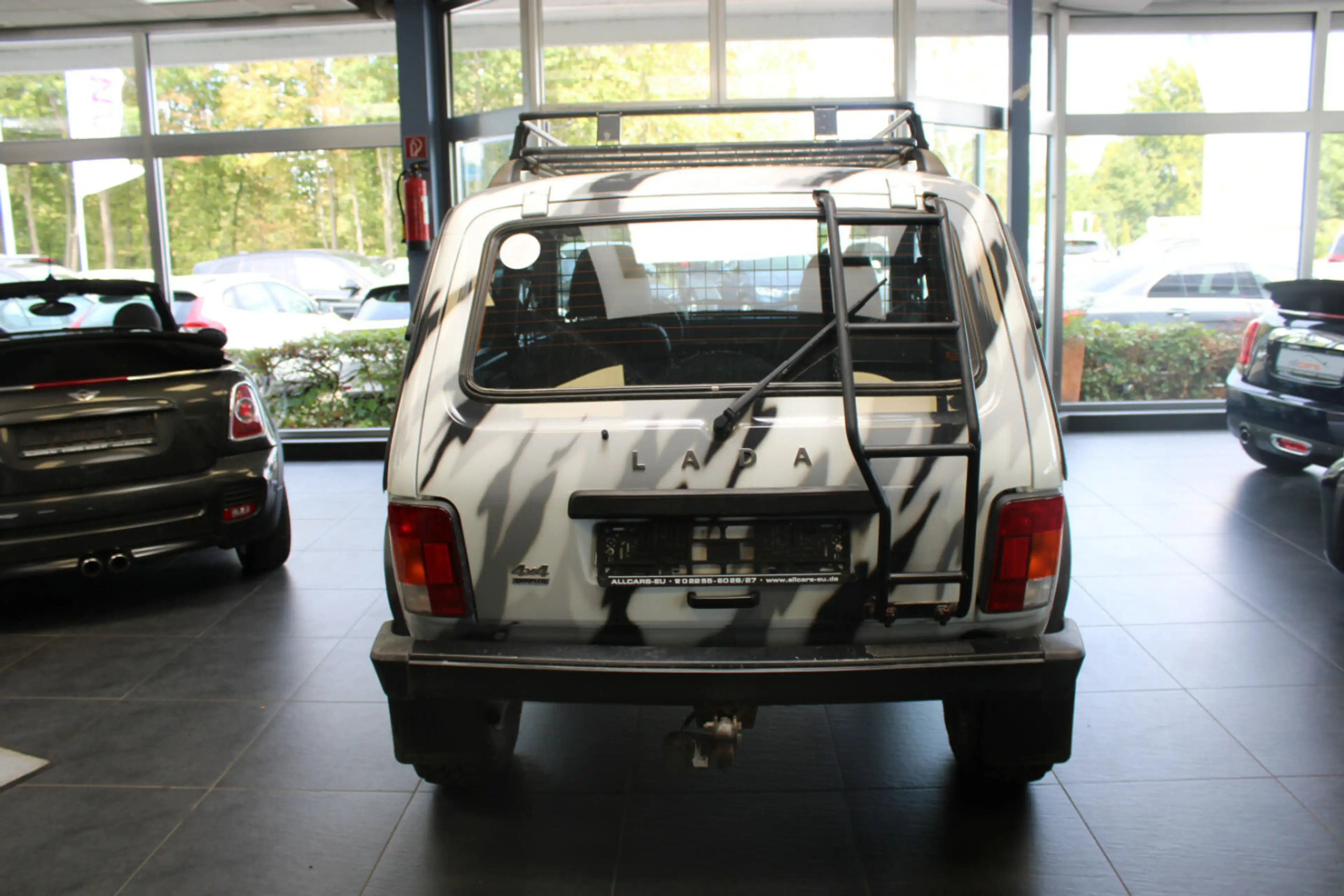 Lada Urban 4x4 Bronto - AHK - Klima - — photo 5
