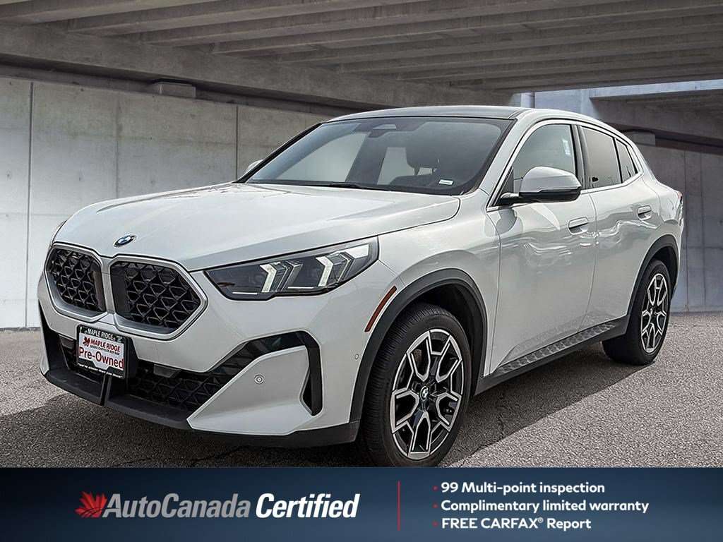 2025 BMW X2 xDrive28i | AWD | Keyless Entry | Heated Seats and