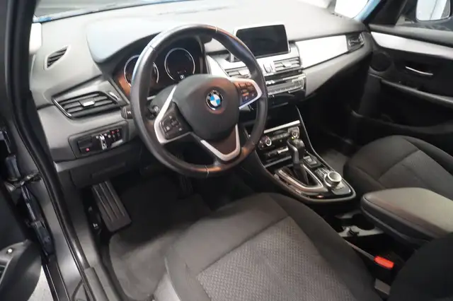 BMW 2 Series view 7