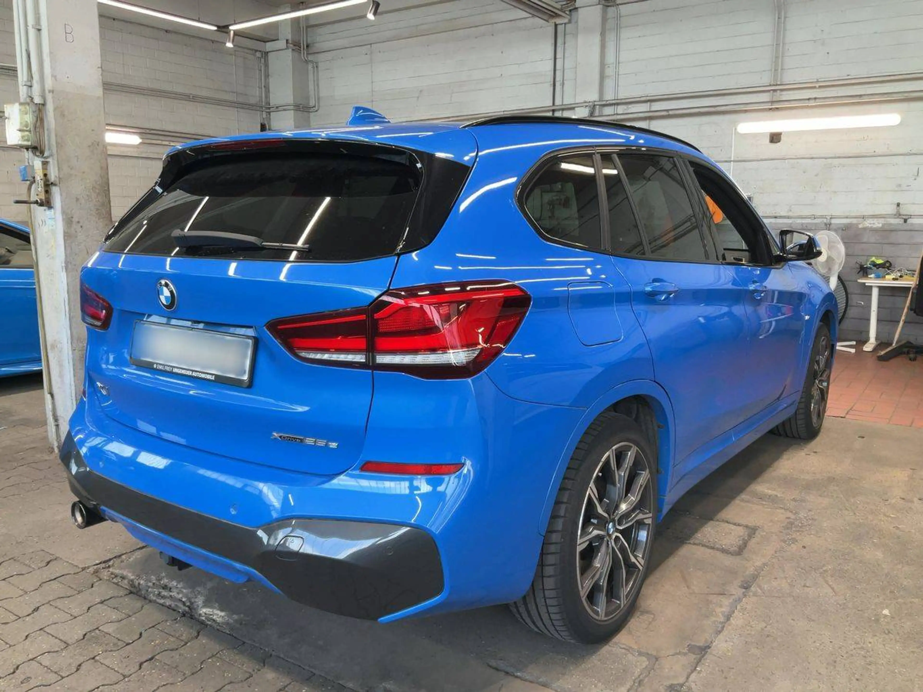 BMW X1 xDrive 25 e M Sport — photo 3