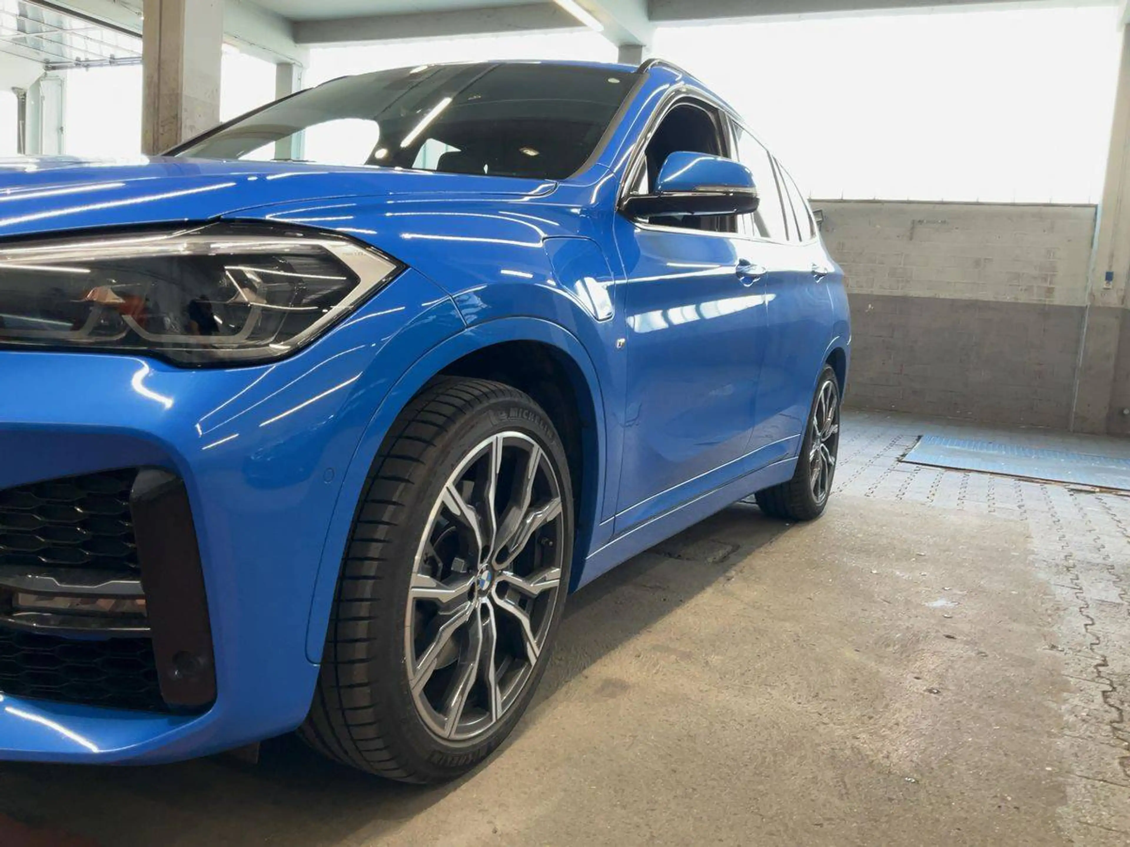 BMW X1 xDrive 25 e M Sport — photo 9