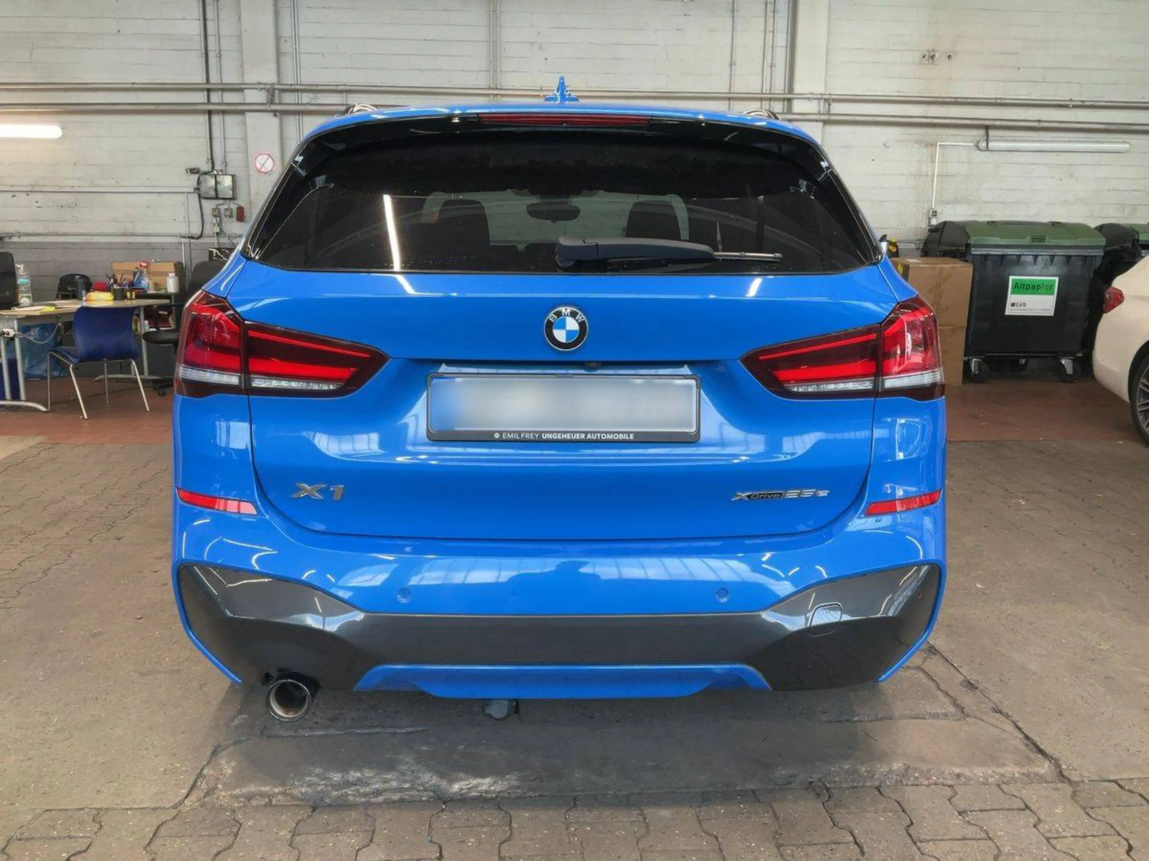 BMW X1 xDrive 25 e M Sport — photo 2