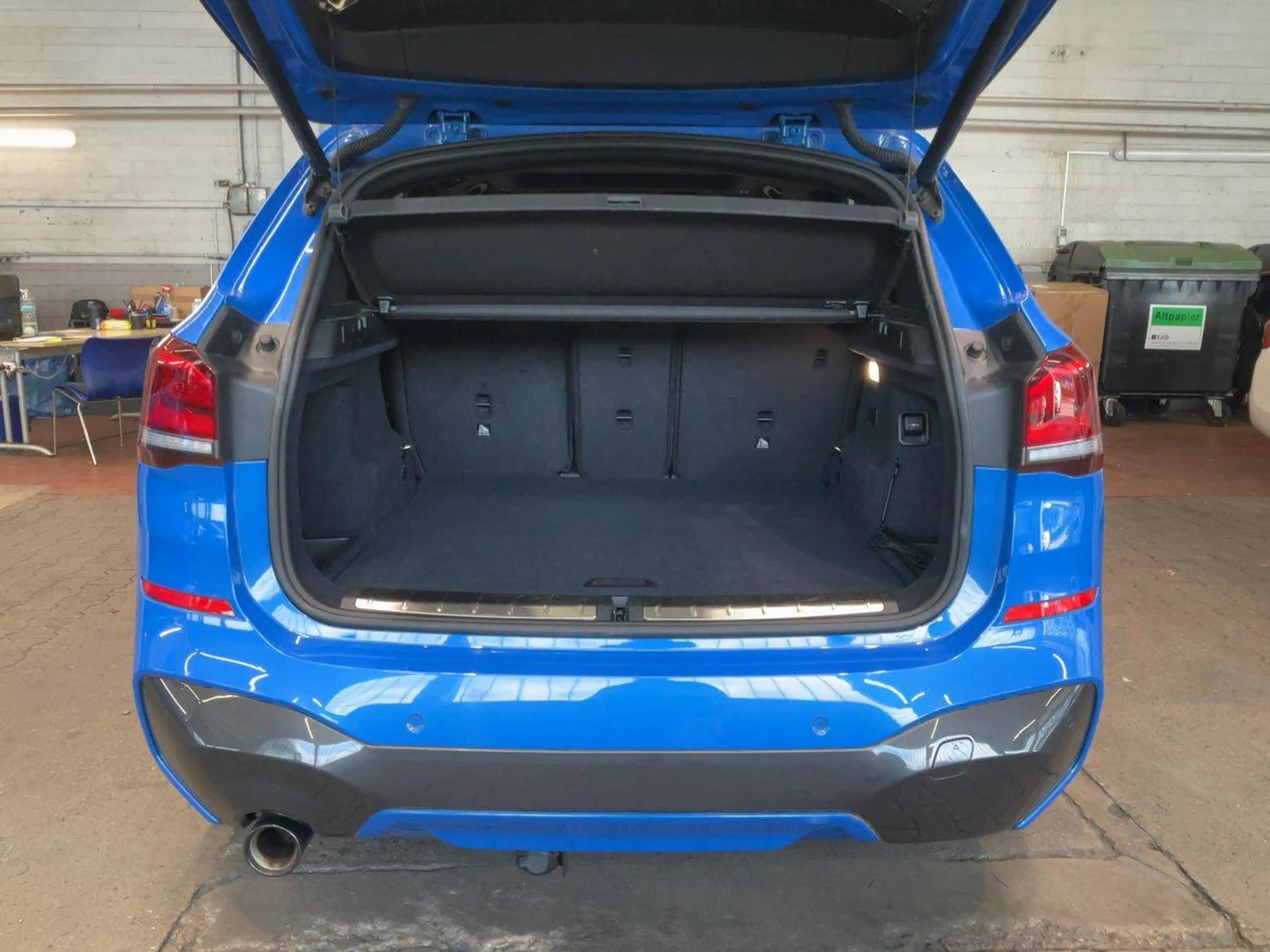 BMW X1 xDrive 25 e M Sport — photo 12