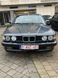 BMW 735i
