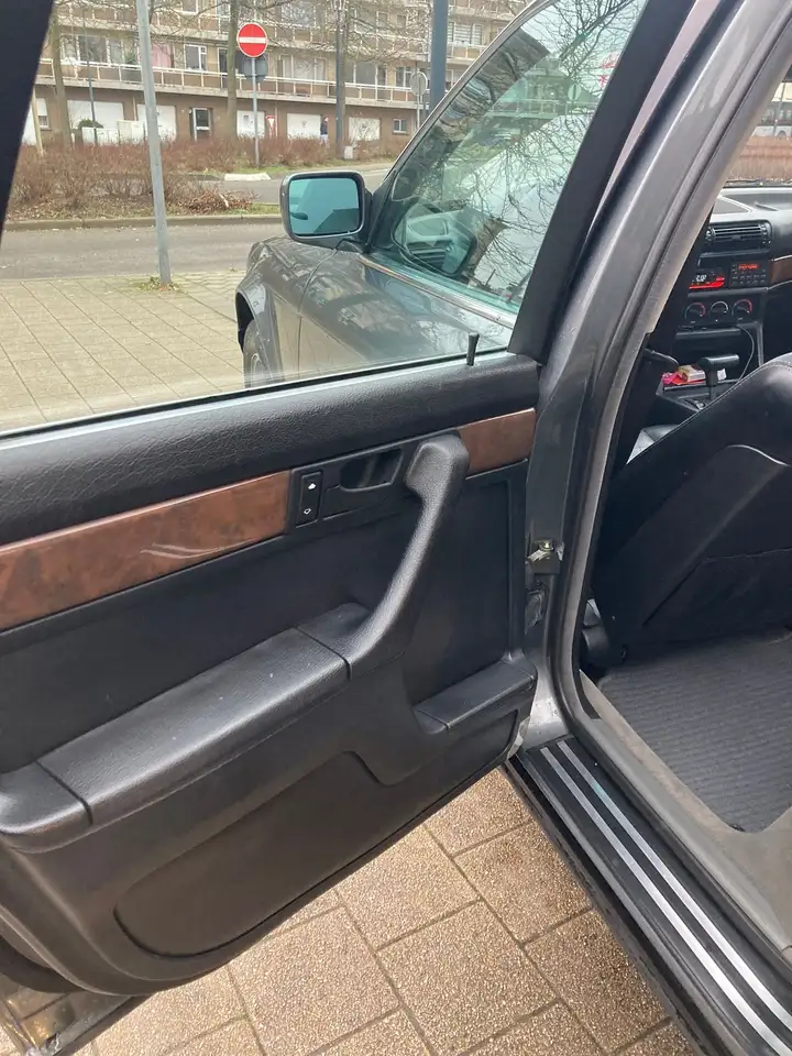 BMW 735i, foto 6