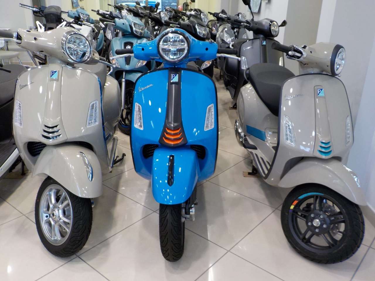 Vespa GTS 310 HPE Super Sport AZZURRO NAPOLI - PRONTA CONSEGNA
