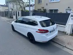 Peugeot 308 SW BlueHDi 130ch S&S EAT8 Allure