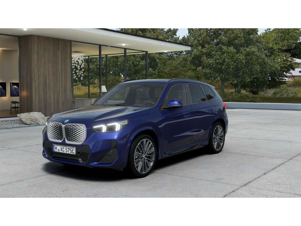 BMW iX1