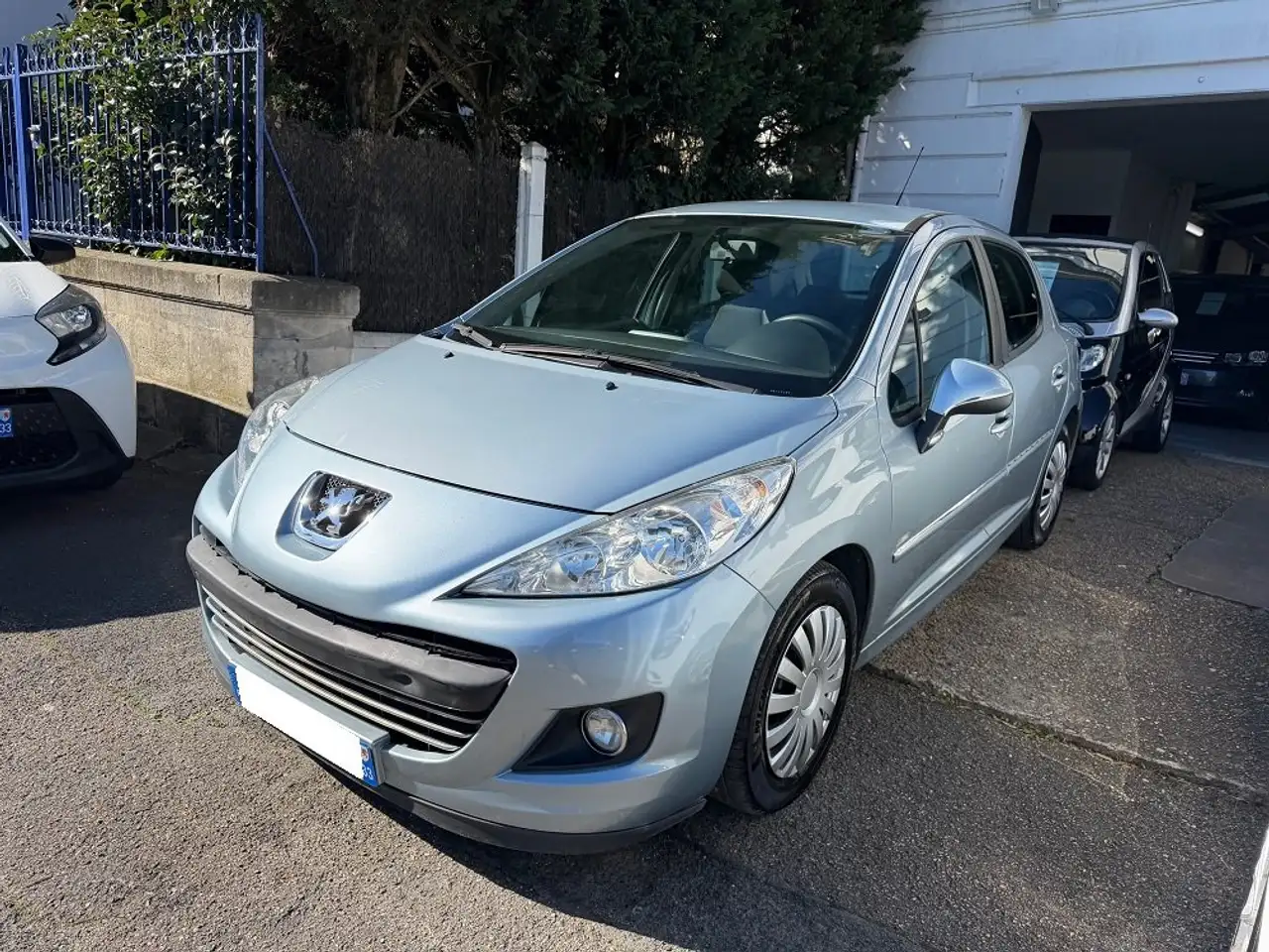 Peugeot 207 1.6 HDi 90ch FAP 99g BLUE LION Active