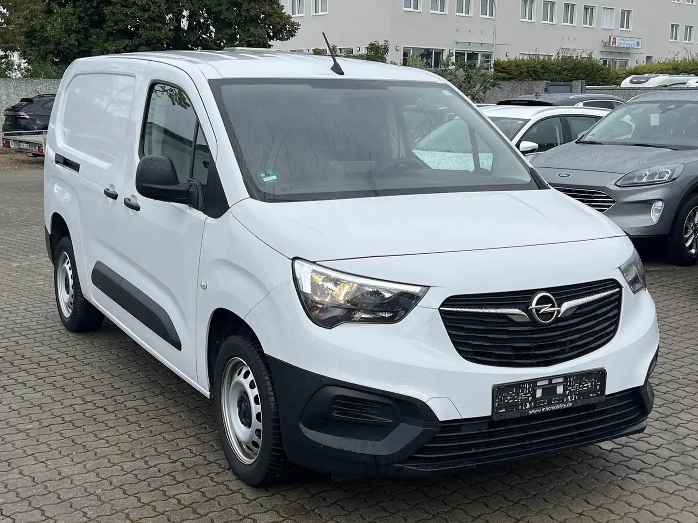 Opel Combo Cargo XL 1,5 CDTI Edition KLIMA/PDC/FLÜGELTÜREN Weiß - 2