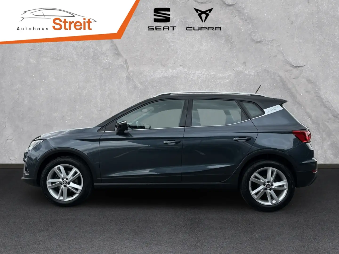 SEAT Arona Fast Lane FR BEATS 1.0 TSI 81 KW (110 PS) 6-Gang A Grau - 2