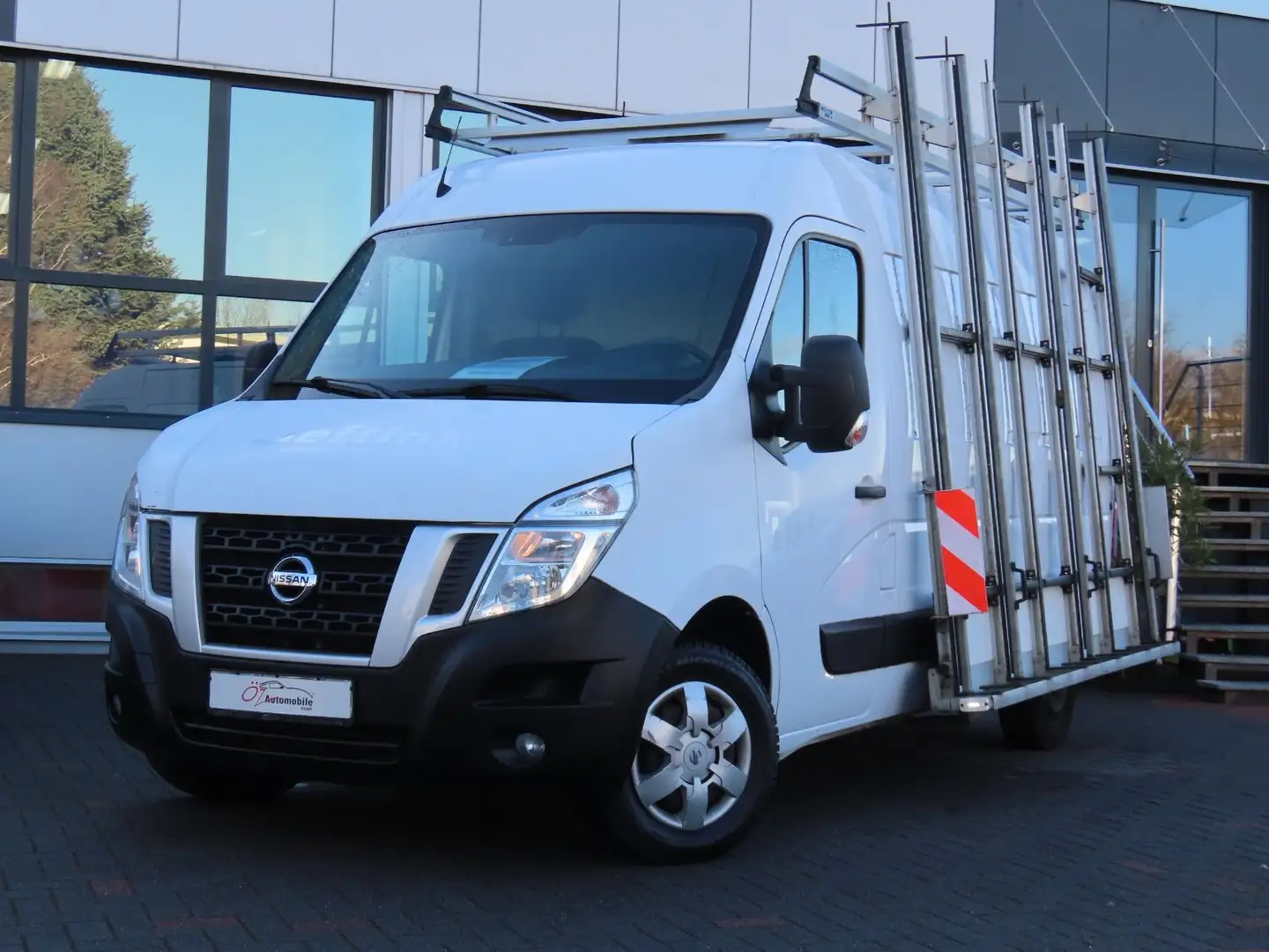 Nissan NV400 2.3 DCI  Kastenwagen L2H2  Glastransporter Weiß - 2