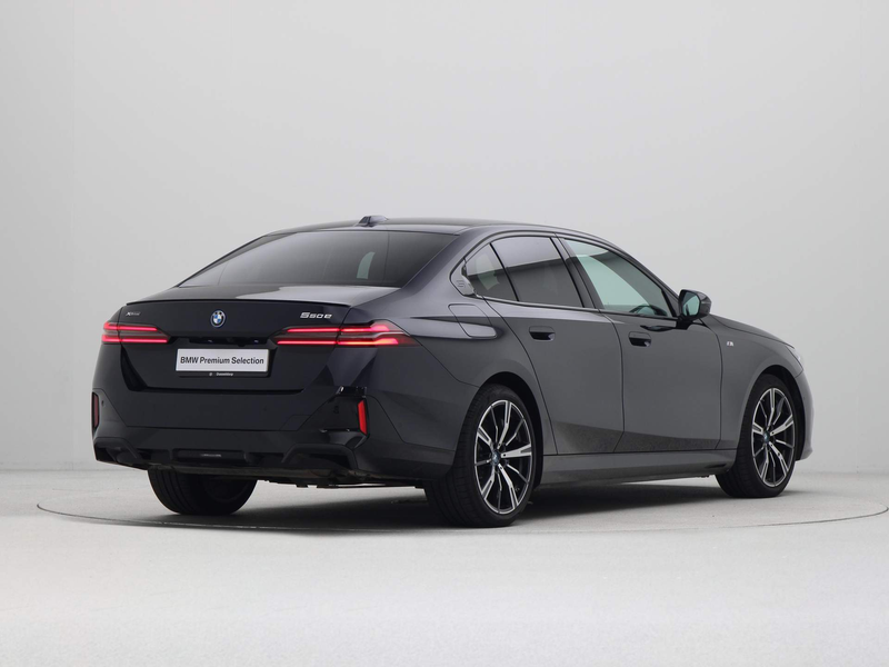 BMW 550 5 Serie 550e xDrive M Sport Pro — photo 9