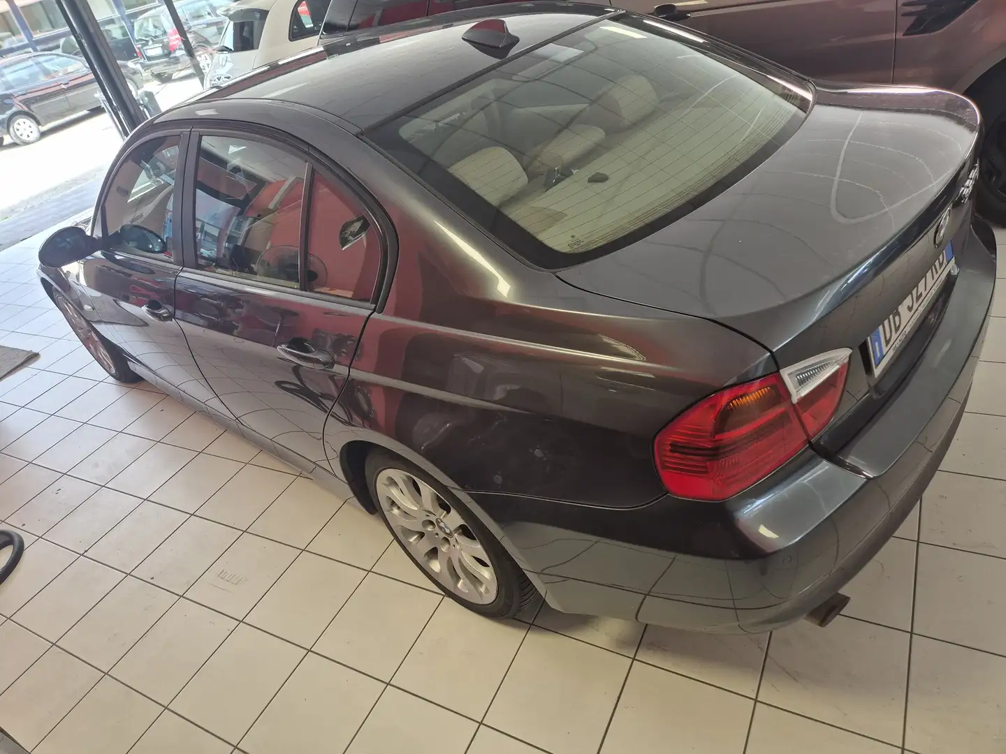 BMW 320 320d Futura navi pelle xeno - 2