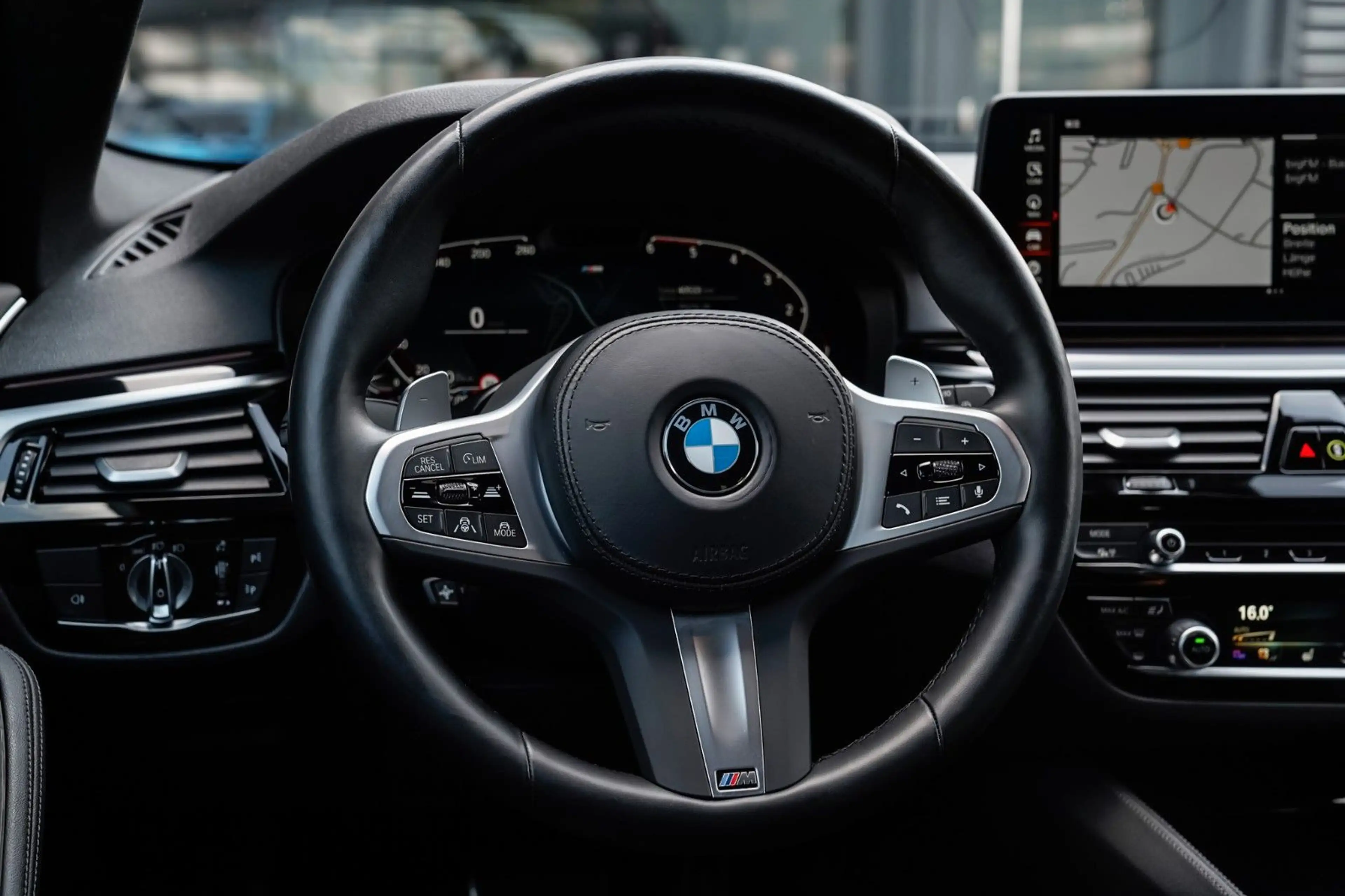 BMW 540 d xDrive Touring M Sport Nappa-HuD-Kamera — photo 12