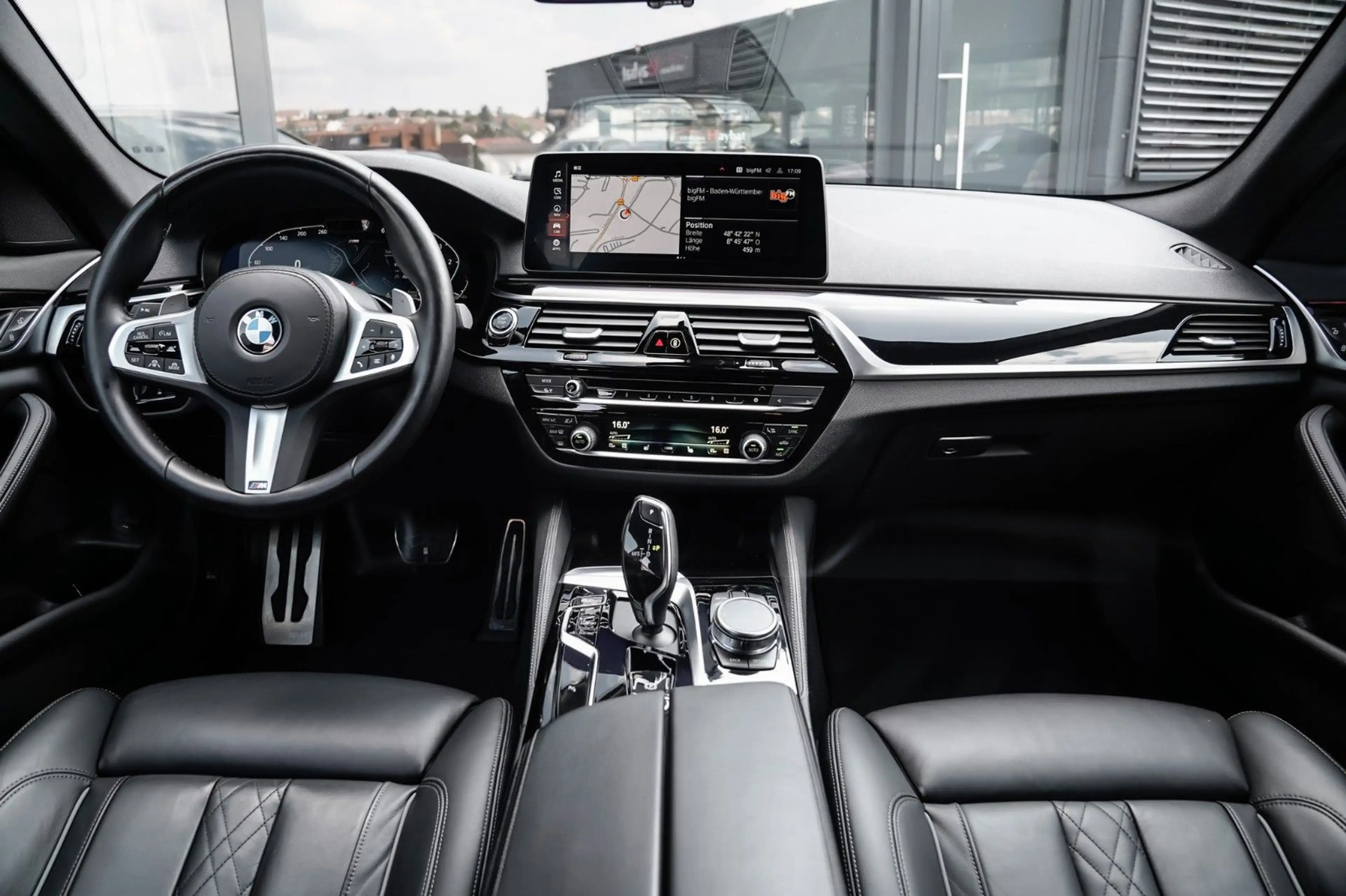 BMW 540 d xDrive Touring M Sport Nappa-HuD-Kamera — photo 14