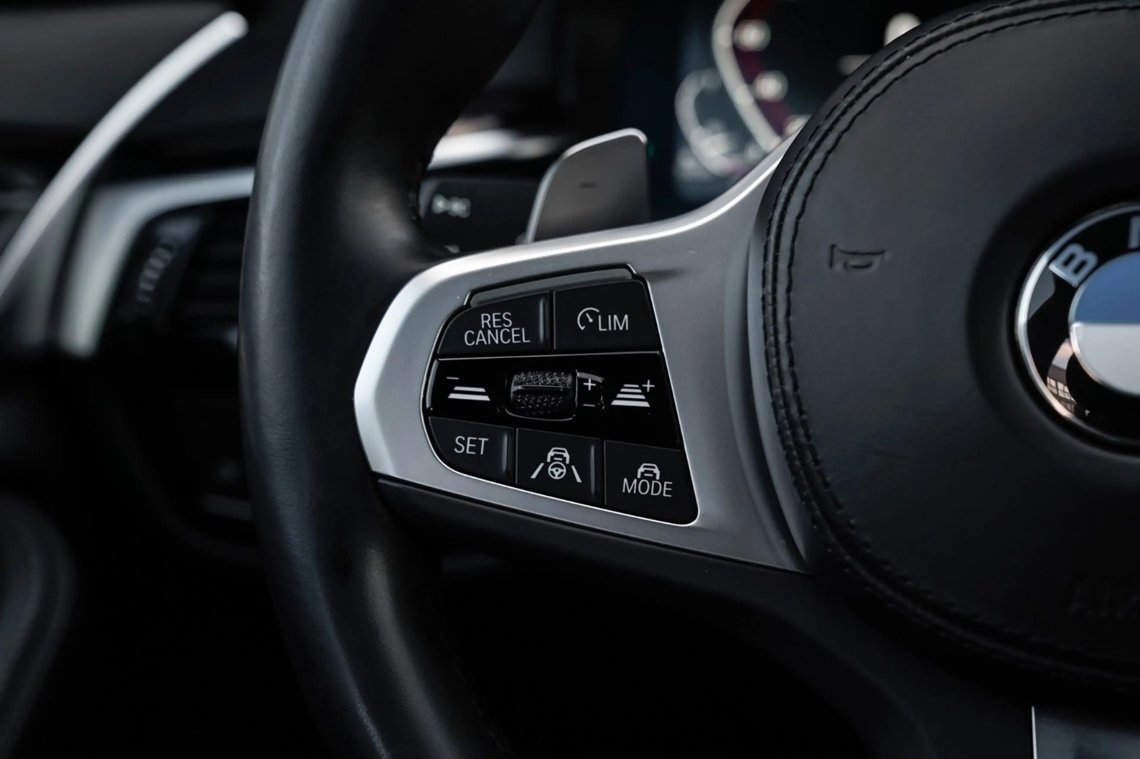 BMW 540 d xDrive Touring M Sport Nappa-HuD-Kamera — photo 13