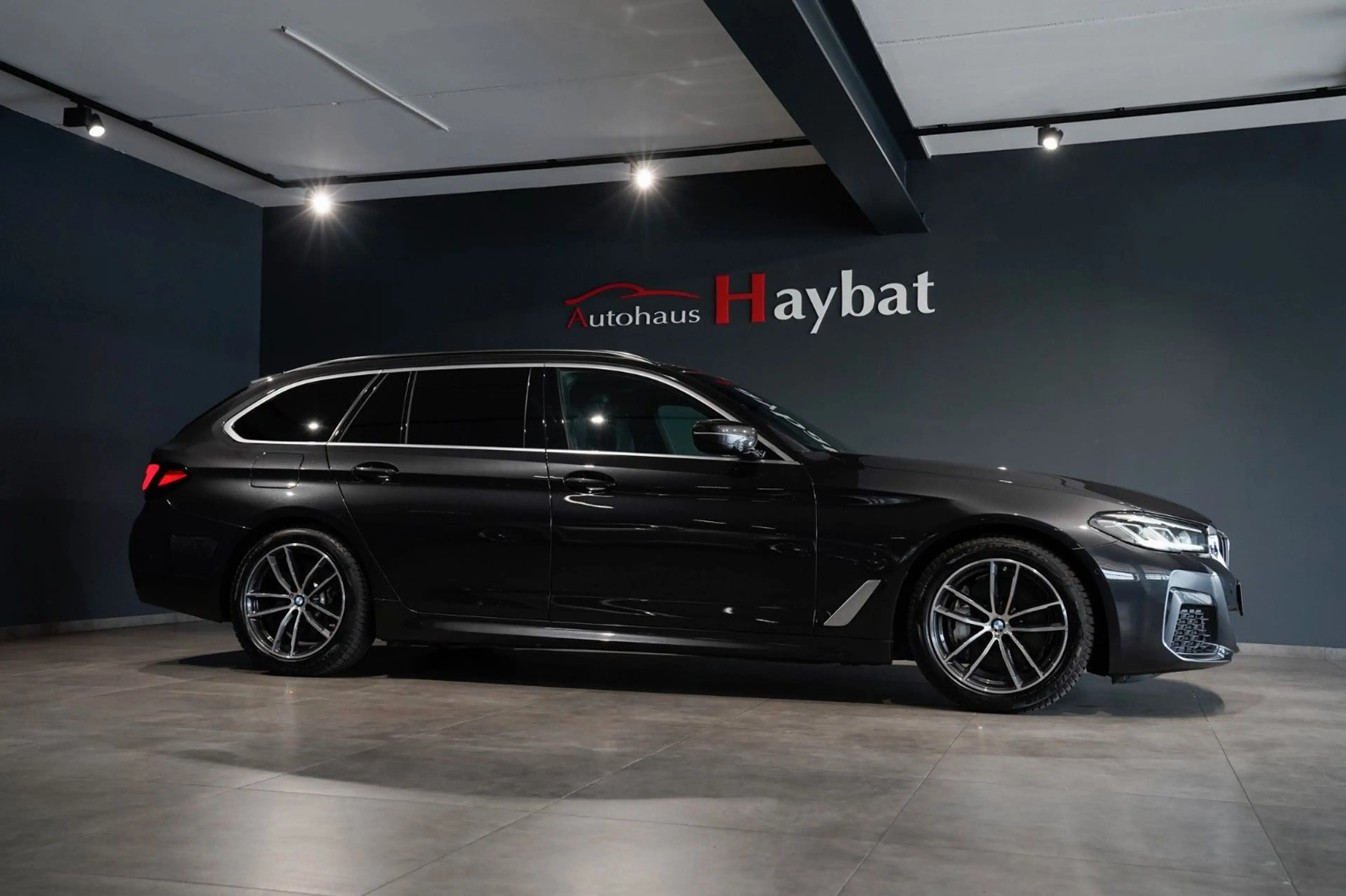 BMW 540 d xDrive Touring M Sport Nappa-HuD-Kamera — photo 4
